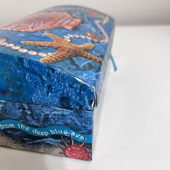 Barron's Little Box of Mermaid Treasures Treasure Chest Books Mermaid Doll Shell - Picture 7 of 16